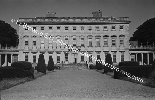 CASTLETOWN HOUSE  FROM APPROACH